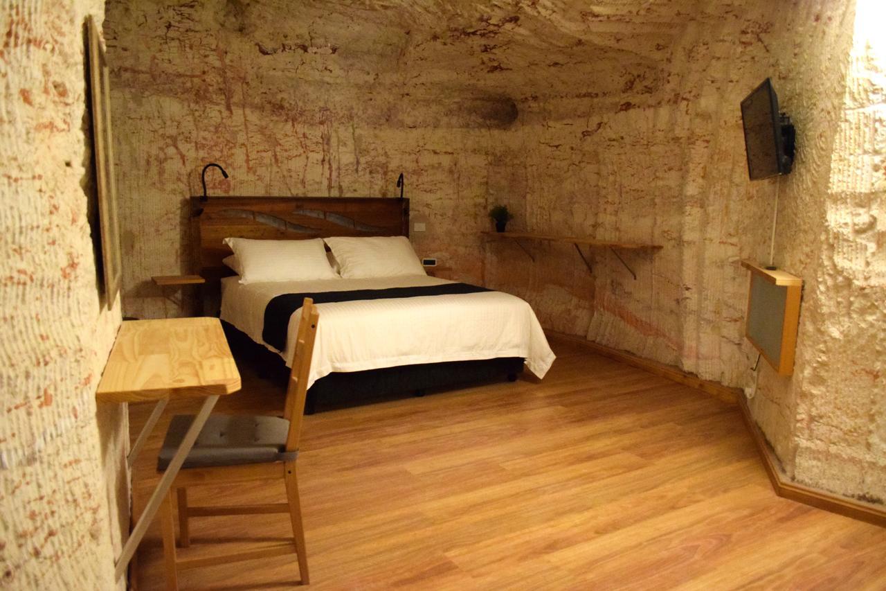 Dug Out B&B Coober Pedy Exterior photo