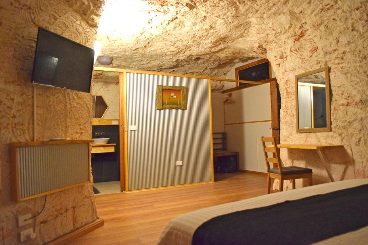 Dug Out B&B Coober Pedy Exterior photo