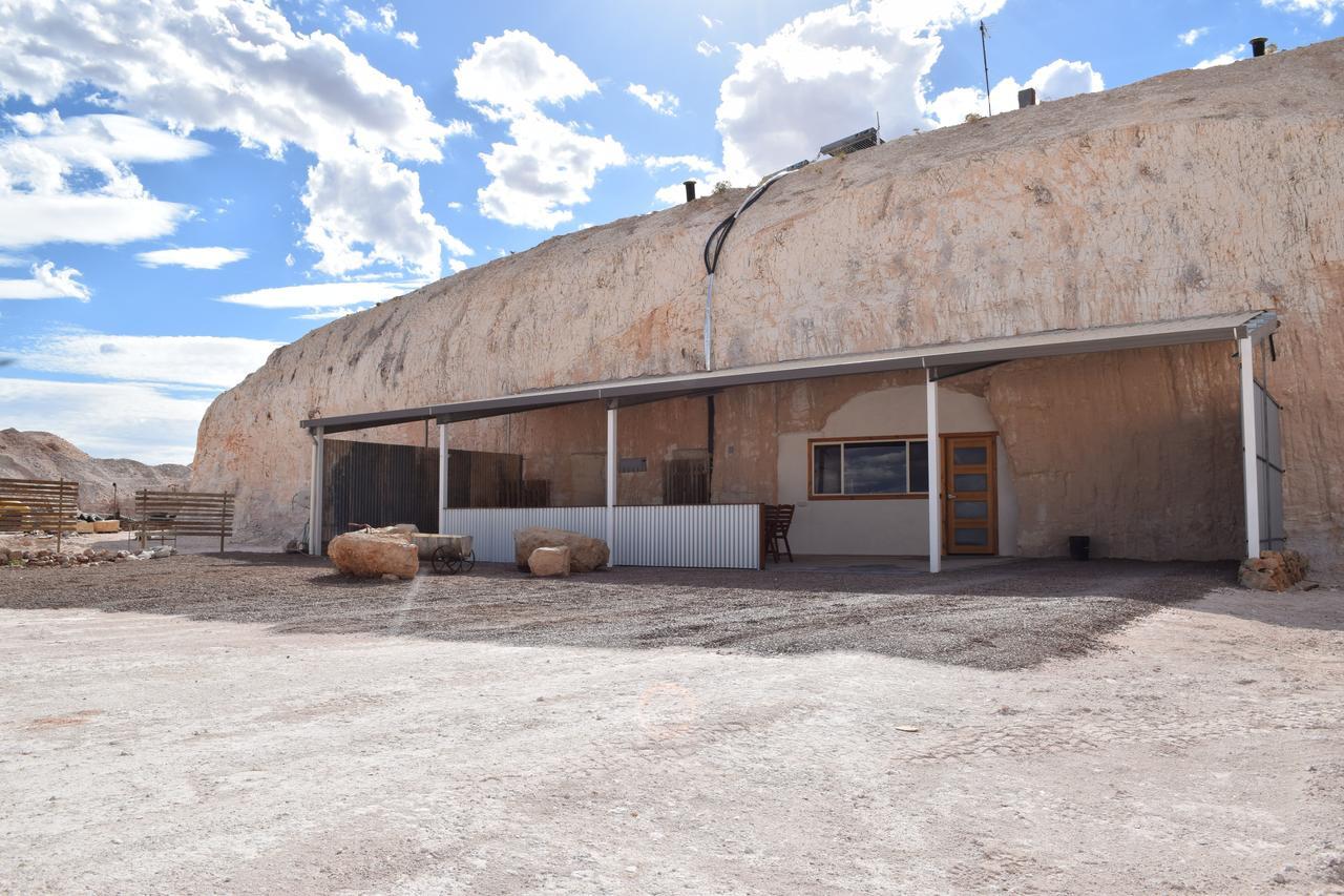 Dug Out B&B Coober Pedy Exterior photo