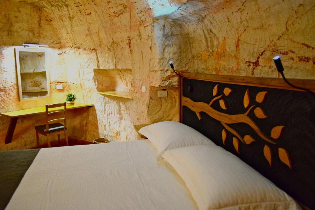 Dug Out B&B Coober Pedy Exterior photo