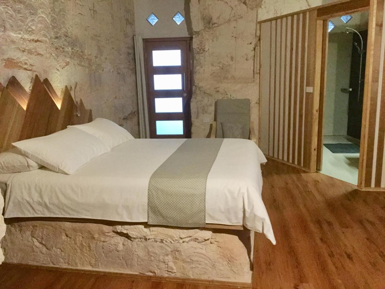 Dug Out B&B Coober Pedy Exterior photo