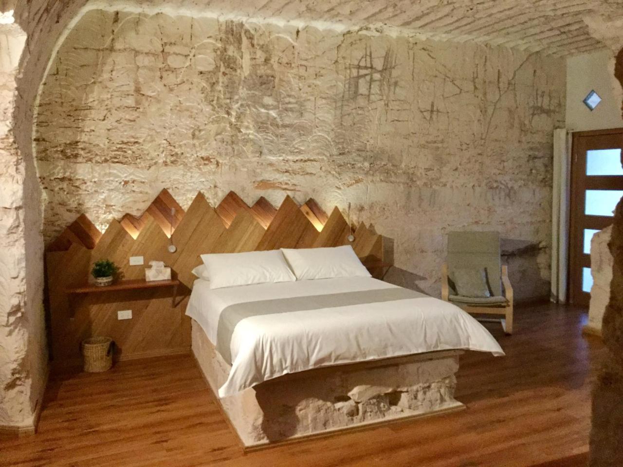 Dug Out B&B Coober Pedy Exterior photo