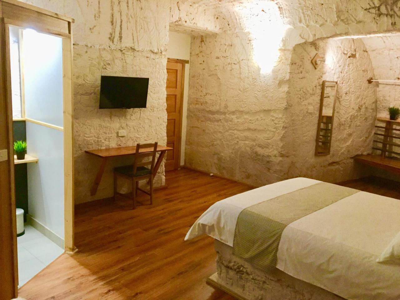Dug Out B&B Coober Pedy Exterior photo
